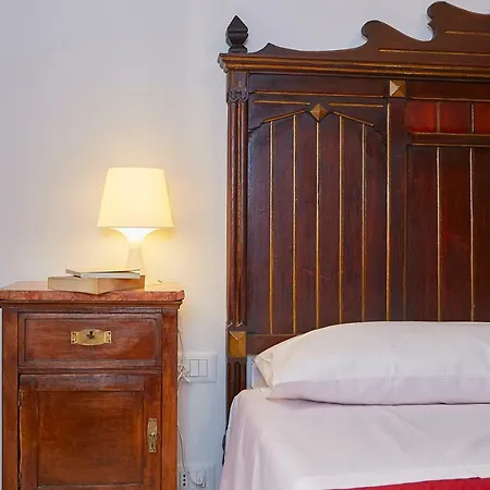 Bed & Breakfast Del Corso 2*